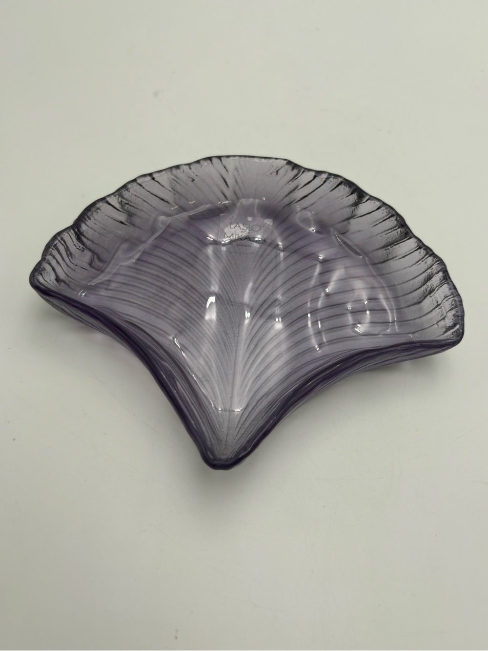 Laslo for Mikasa Sculpted Glass Decorative Ginko Leaf Trinket Dish - Amethyst